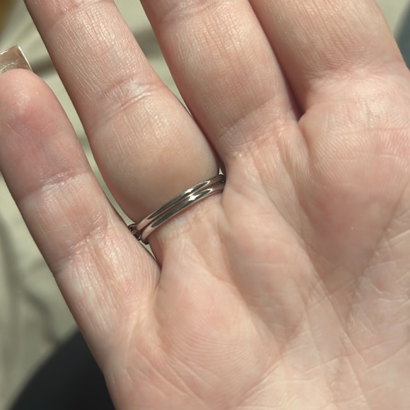 Emerald Stack Rings - Picture 4 of 4